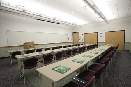 medium meeting room